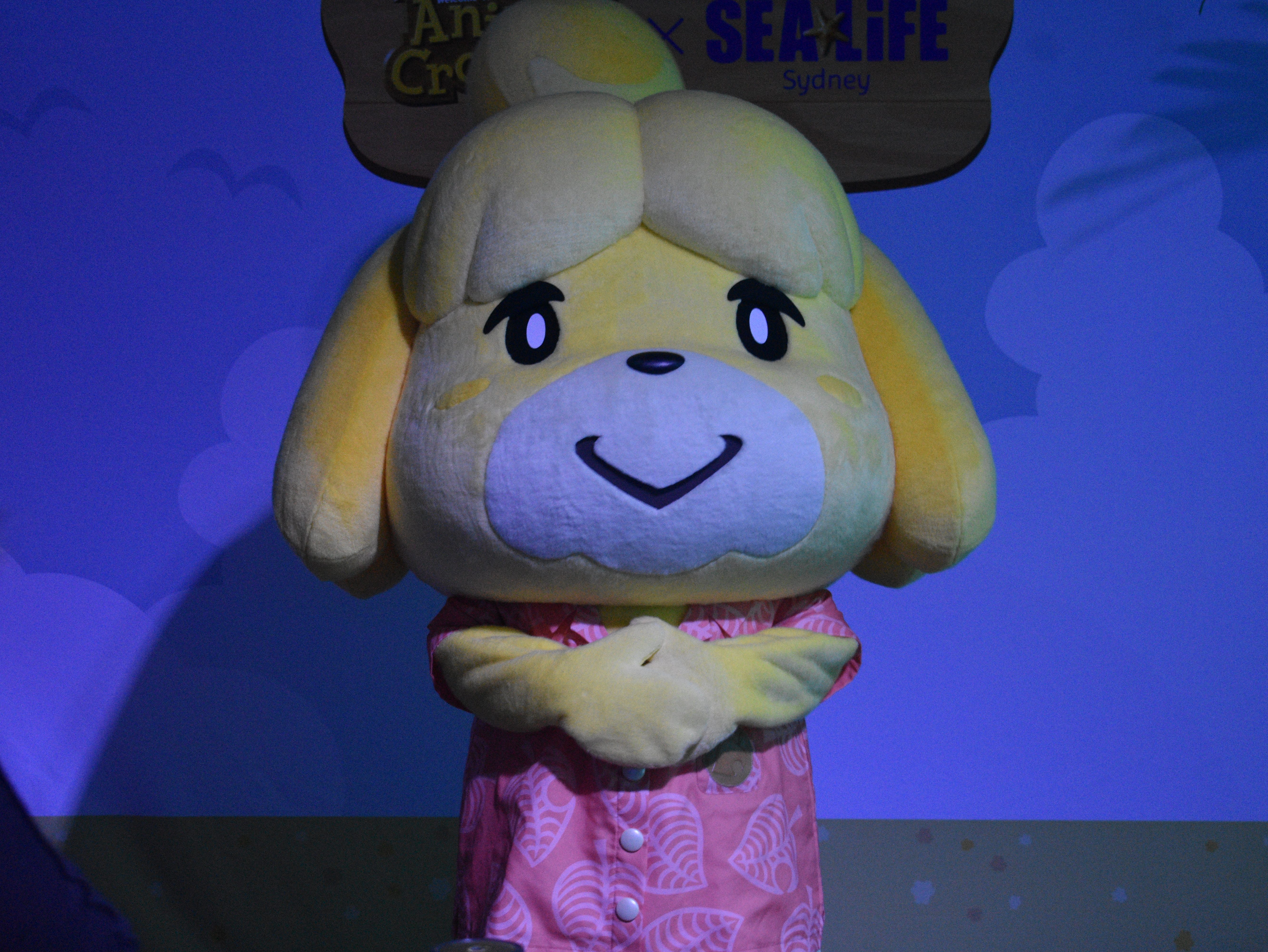 Nintendo Animal Crossing Isabelle character